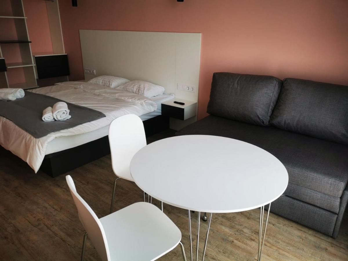 Viktory 5 B, Apartments Kiev Bagian luar foto