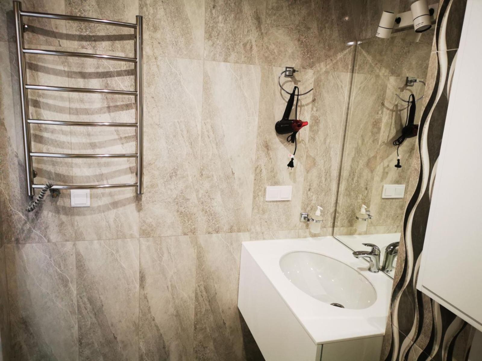 Viktory 5 B, Apartments Kiev Bagian luar foto